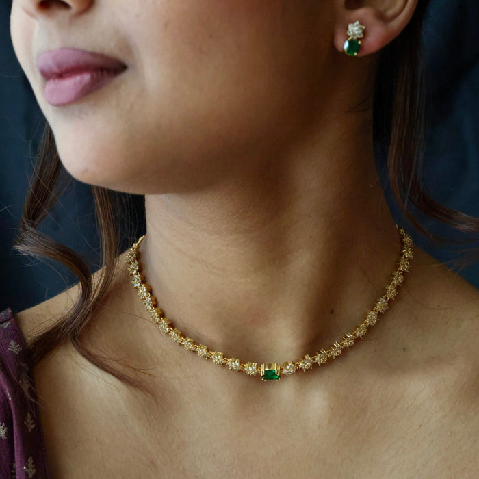 Antique green stone short necklace and earrings TTS4125