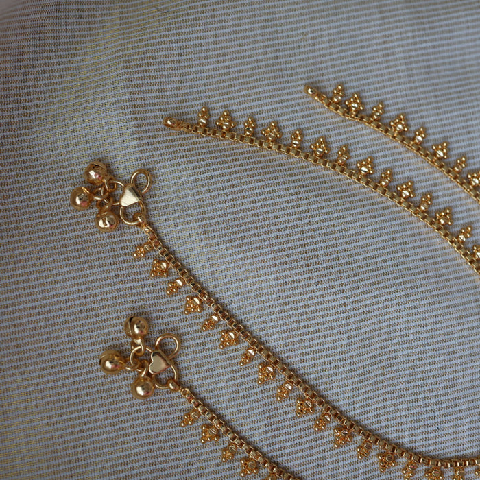 Heritage gold traditional simple stone anklet HAN166