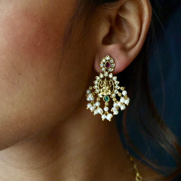 Antique pearl necklace with earrings SS13043