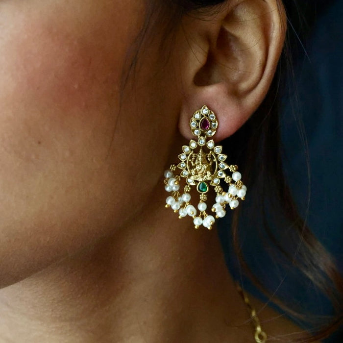 Antique pearl necklace with earrings SS13043