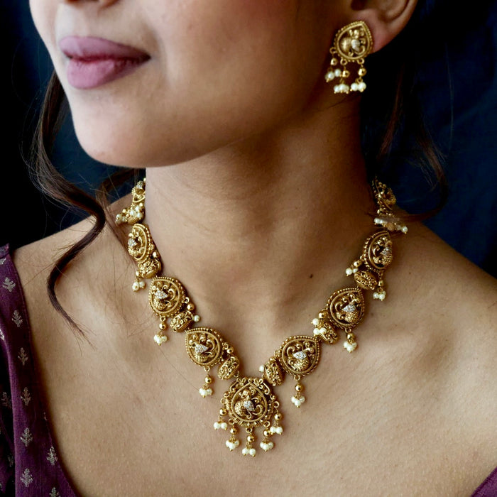 Antique temple design short necklace and earrings S1B13089