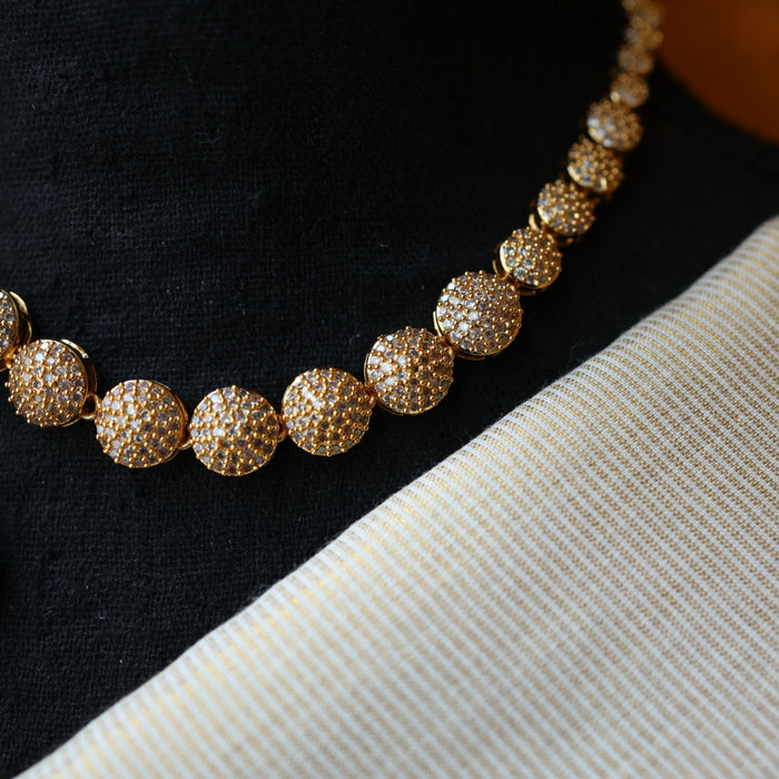 Heritage white stone short necklace with earrings H3992