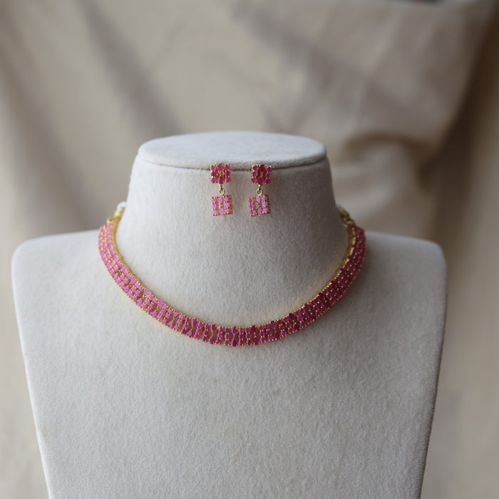 Heritage gold plated ruby stone short necklace with earrings RUB68890