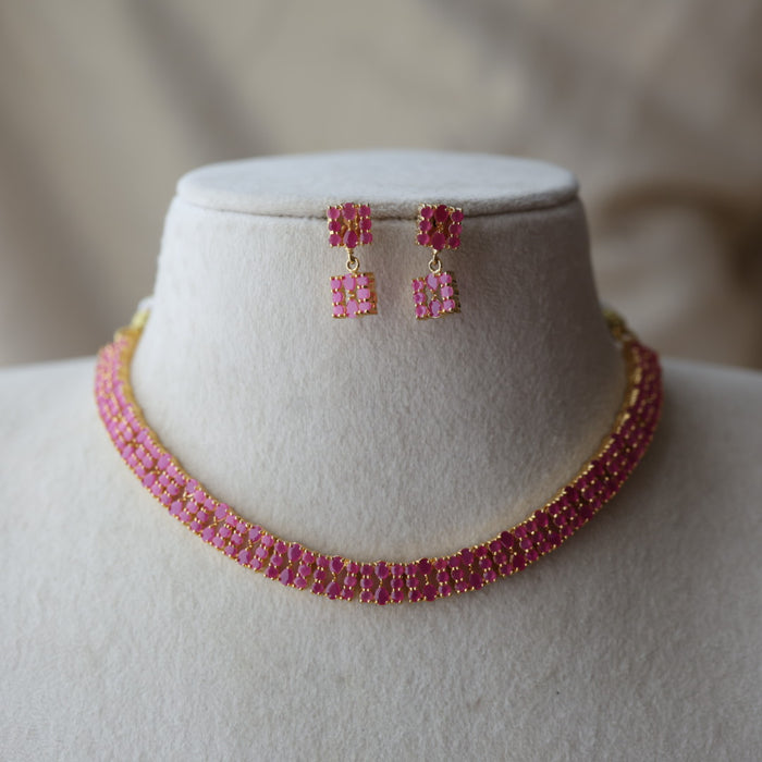 Heritage gold plated ruby stone short necklace with earrings RUB68890