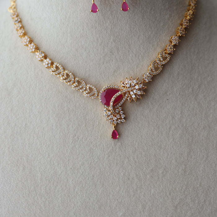 Heritage gold plated ruby white stone short necklace with earrings H7191