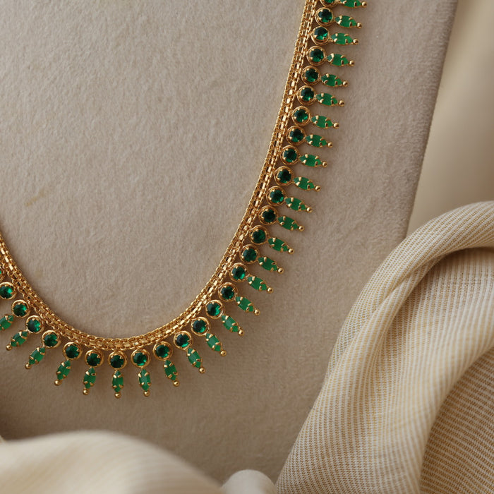 Heritage gold plated green stone long necklace HL2642