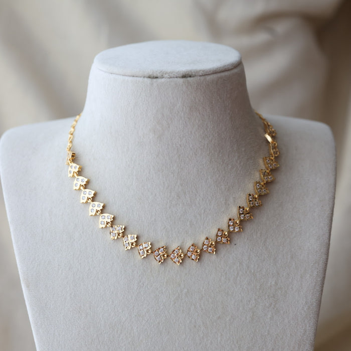Heritage gold plated stone short necklace H642