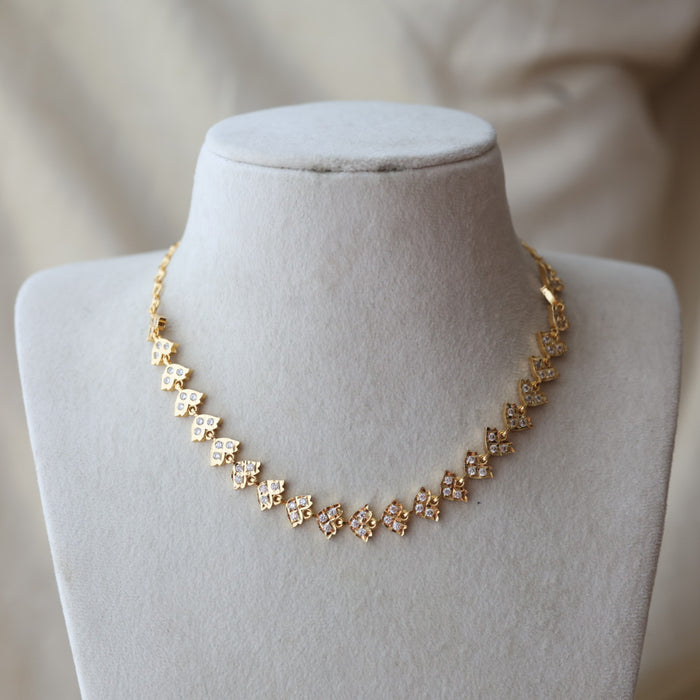 Heritage gold plated stone short necklace H642