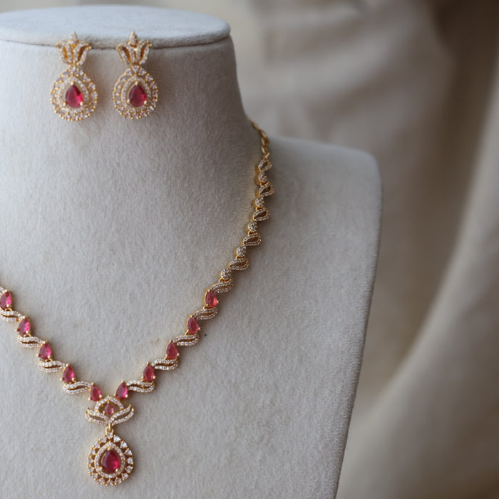 Heritage gold plated ruby white stone short necklace with earrings H837