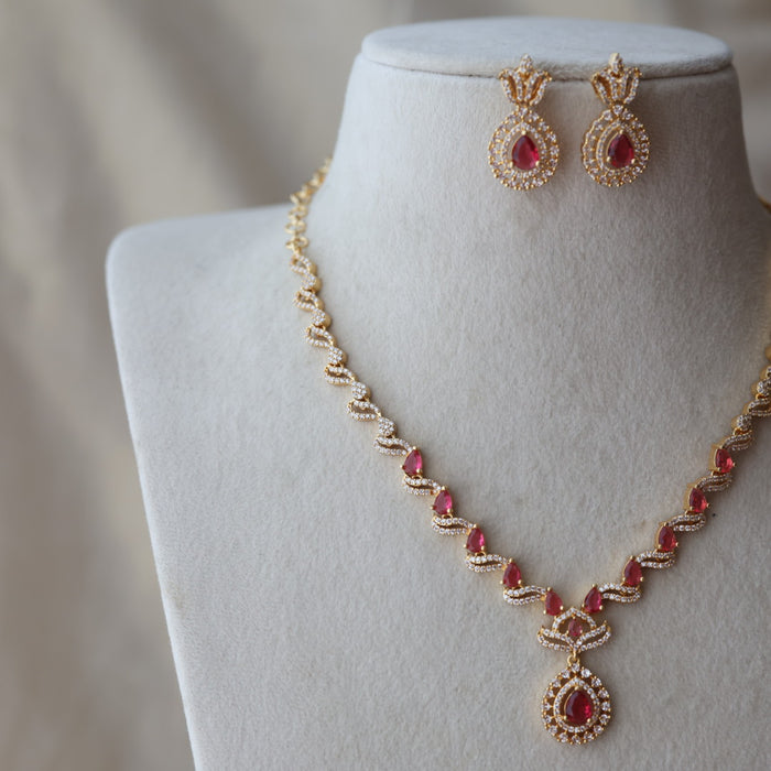 Heritage gold plated ruby white stone short necklace with earrings H837