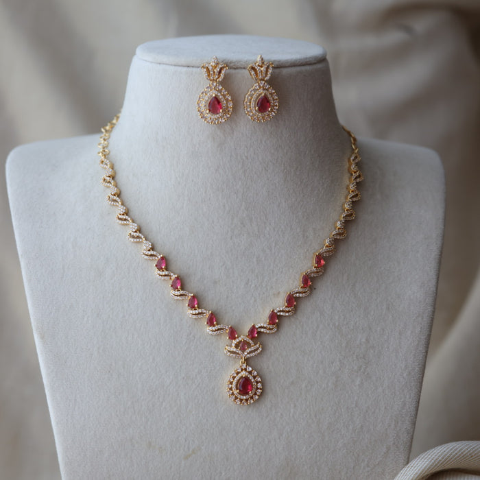 Heritage gold plated ruby white stone short necklace with earrings H837