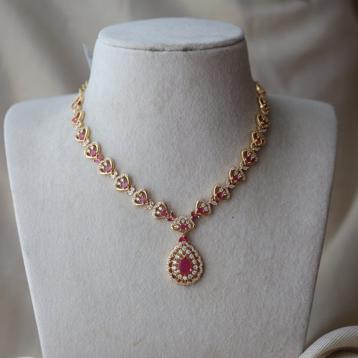 Heritage gold plated ruby white stone short necklace H8000