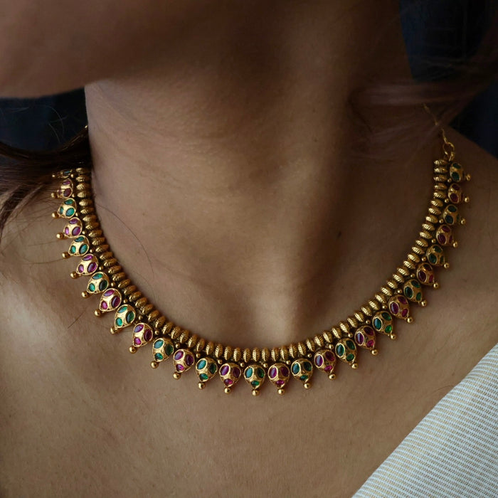 Antique gold short necklace and earrings TTS4678