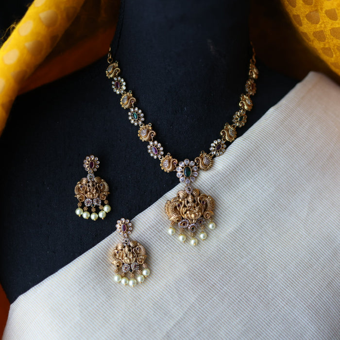 Antique gold short necklace with earrings S1B144