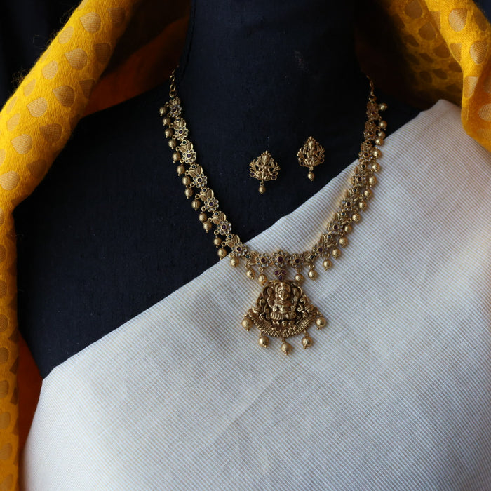Antique gold short necklace with earrings S1B142