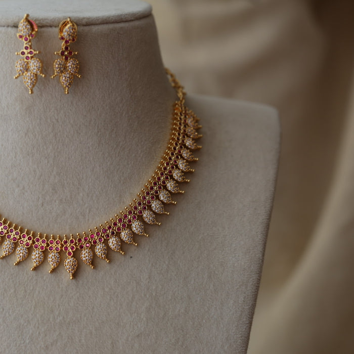 Heritage gold plated ruby white stone mango short necklace with earrings H8811