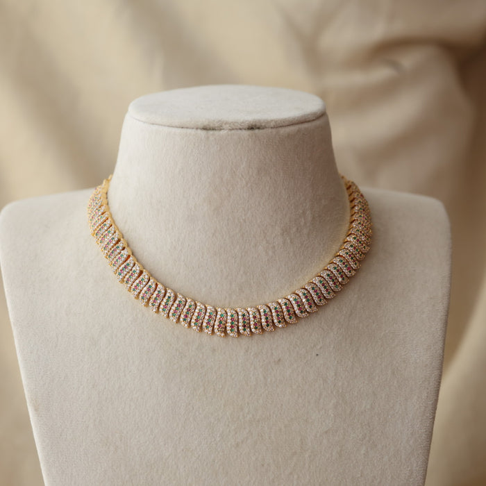 Heritage gold plated ruby green white stone short necklace H837