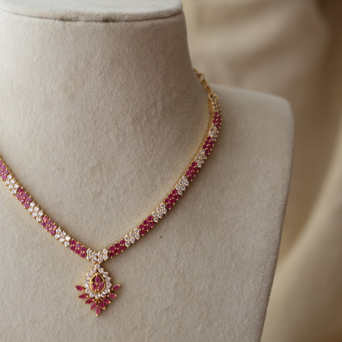Heritage gold plated ruby white short necklace H8833