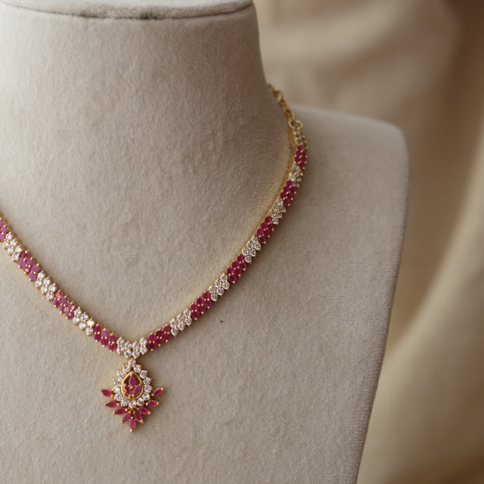 Heritage gold plated ruby white short necklace H8833