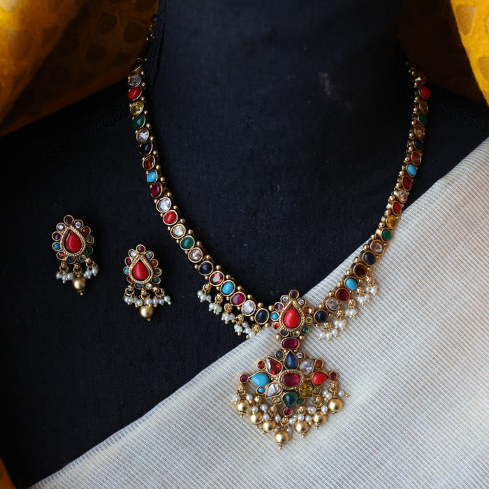 Antique short necklace and earrings  S1B135