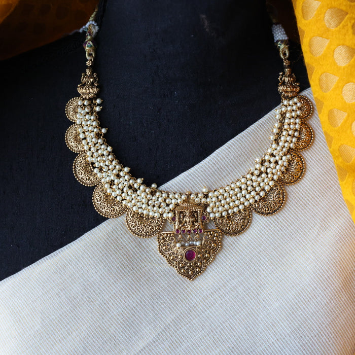 Antique pearl short necklace and earrings  S1B119