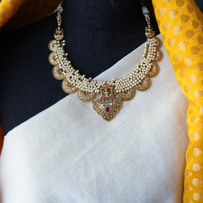 Antique pearl short necklace and earrings  S1B119