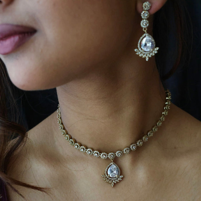 Victorian white stone short necklace with earrings V1057