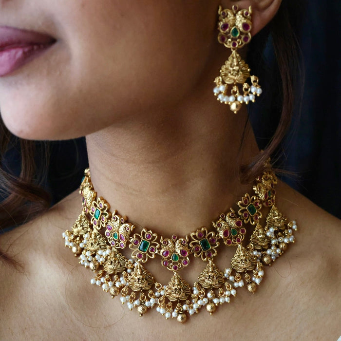 Antique gold temple design short necklace with earrings SIB15576