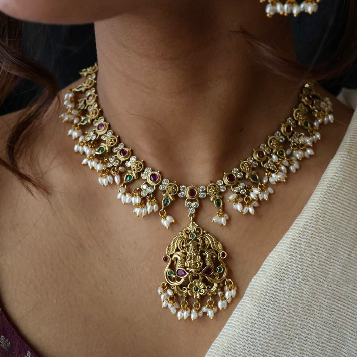 Antique pearl short necklace with earrings S1B11024