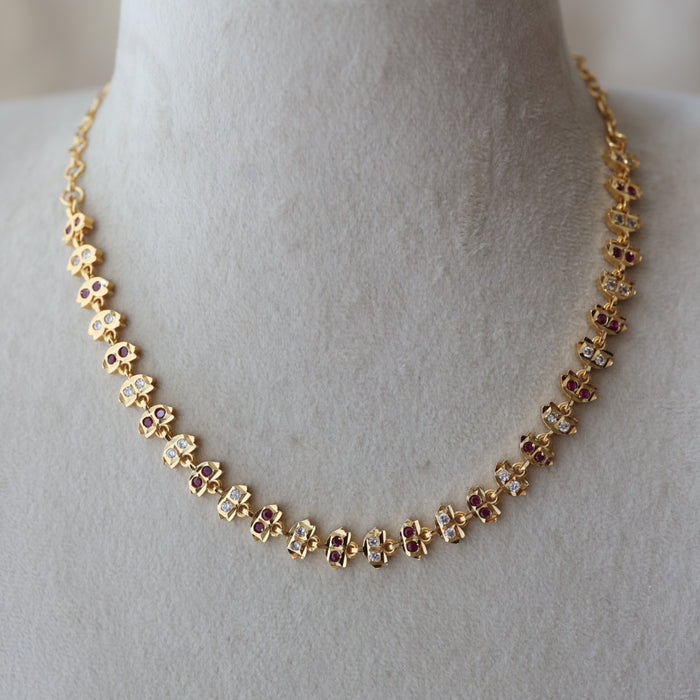 Heritage gold plated ruby white stone short necklace H903