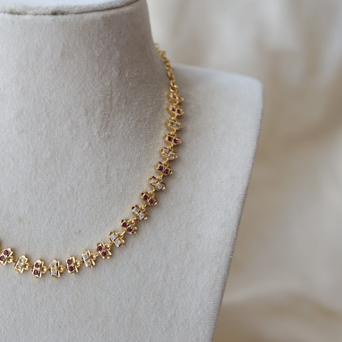 Heritage gold plated ruby white stone short necklace H903