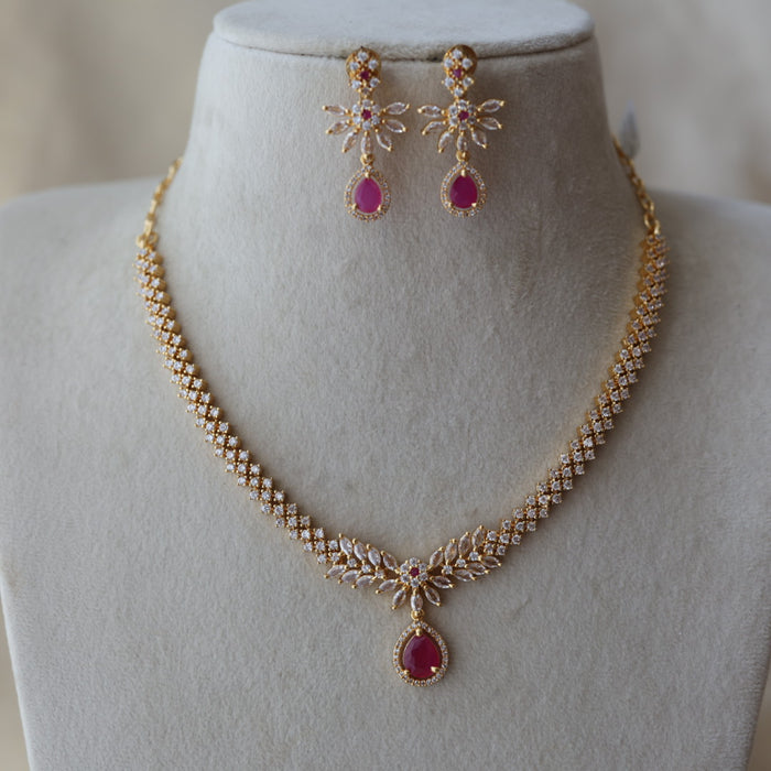 Heritage gold plated ruby white stone short necklace with earrings H80313