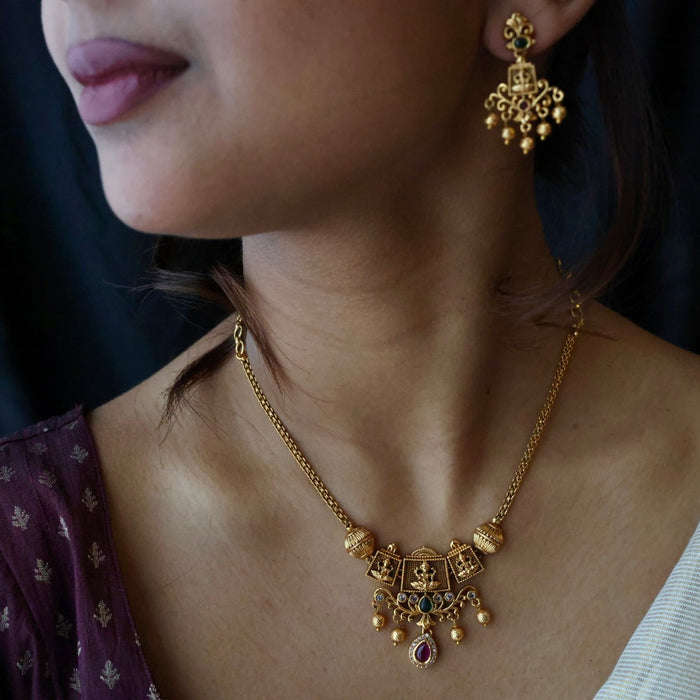 Antique ruby green stone short necklace with earrings TT02054