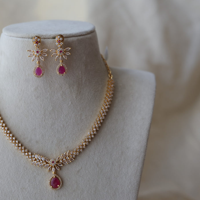 Heritage gold plated ruby white stone short necklace with earrings H80313