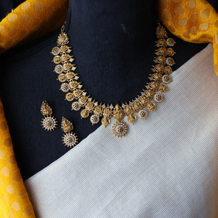 Antique short necklace with earrings S1B138