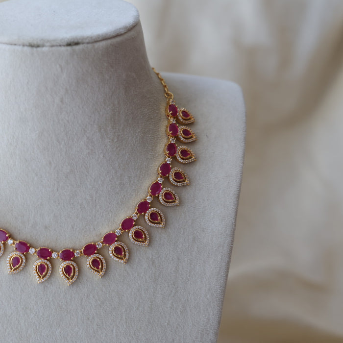 Heritage gold plated ruby white stone short necklace with earrings H244