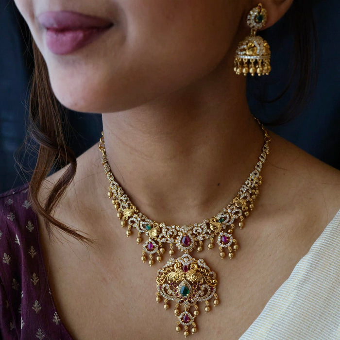 Antique short necklace with earrings S1B11023