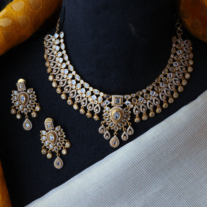 Antique white stone short necklace with earrings S1B140