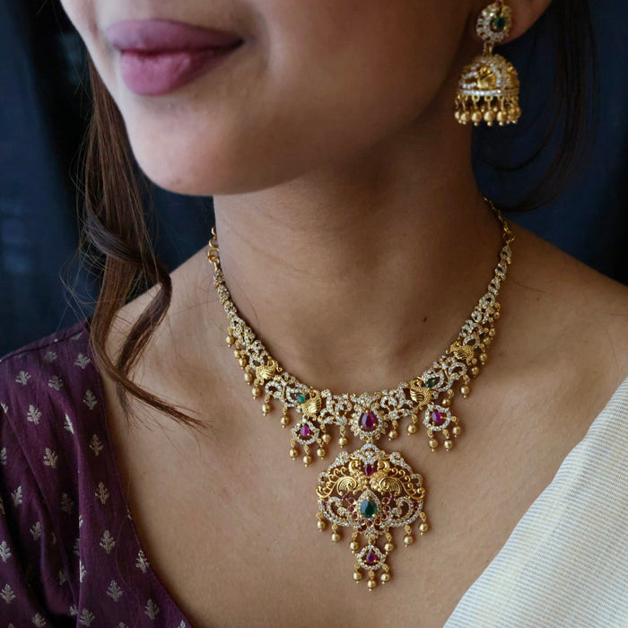 Antique short necklace with earrings S1B11023