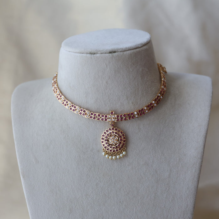 Heritage gold plated ruby white stone short necklace H8020