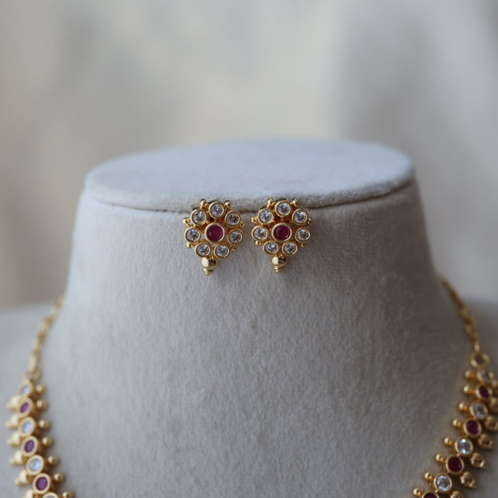 Heritage gold plated ruby white stone short necklace H8902