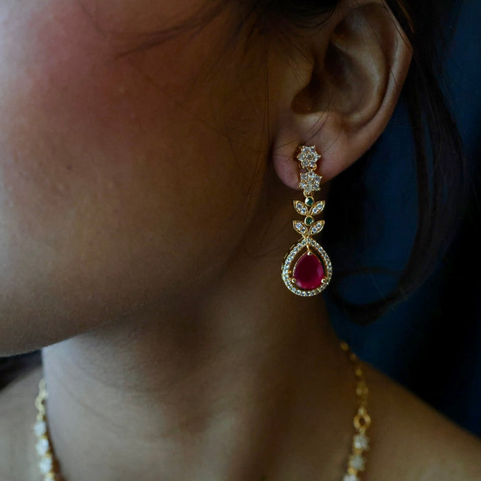 Heritage gold plated ruby white stone short necklace with earrings H9571