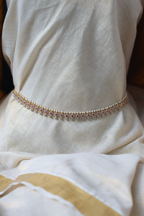 Heritage gold plated white ruby stone and pearl waistchain HW3455
