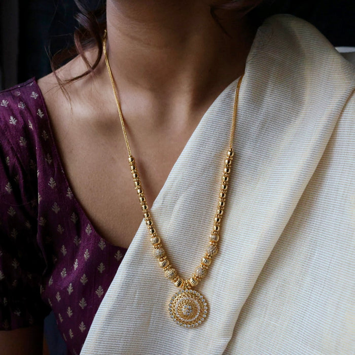 Heritage gold plated white stone long necklace HL2392