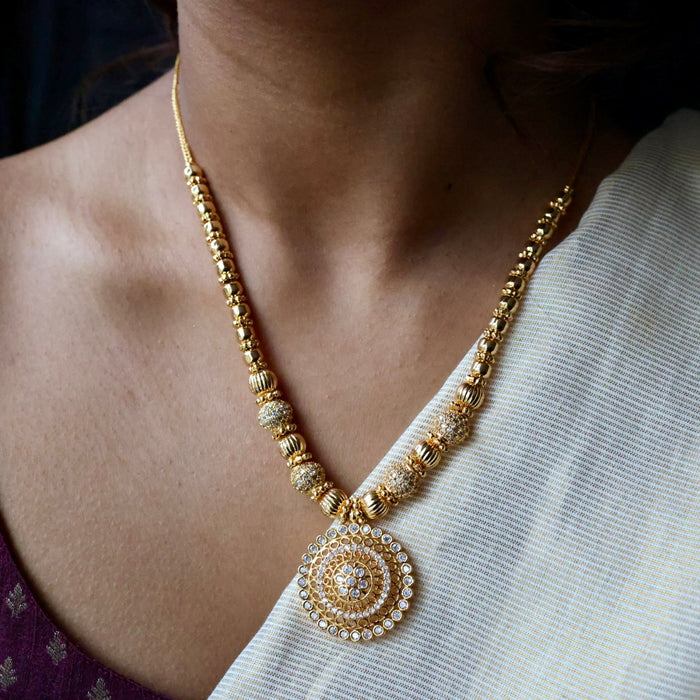 Heritage gold plated white stone long necklace HL2392