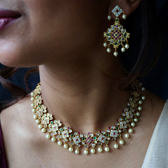 Antique pearl short necklace with earrings S1B1688