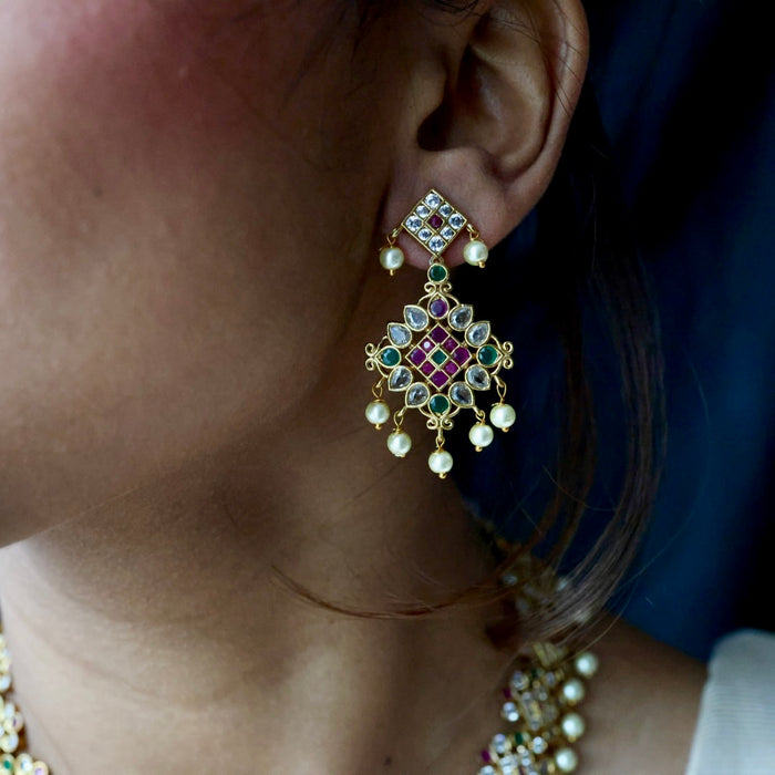 Antique pearl short necklace with earrings S1B1688