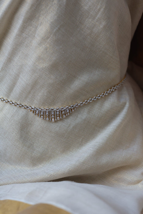 Heritage gold plated white stone waistchain HW34782
