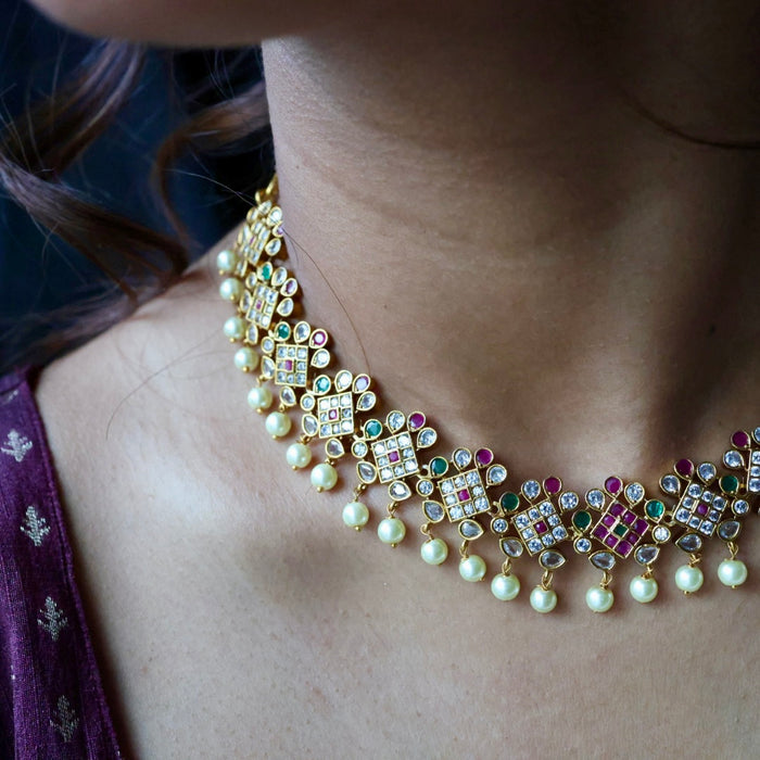 Antique pearl short necklace with earrings S1B1688