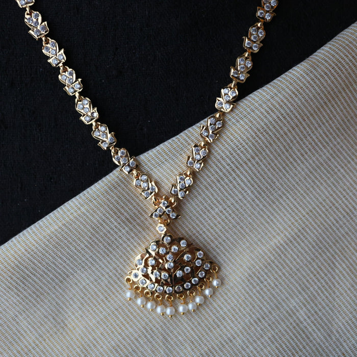 Heritage gold plated white stone short necklace H1485